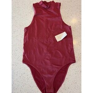 a new day Sleeveless Mock Neck Bodysuit in Berry M